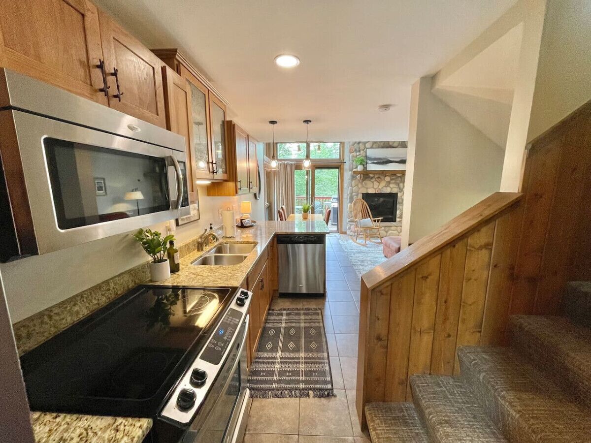 冰箱、微波炉、烤箱、炉灶