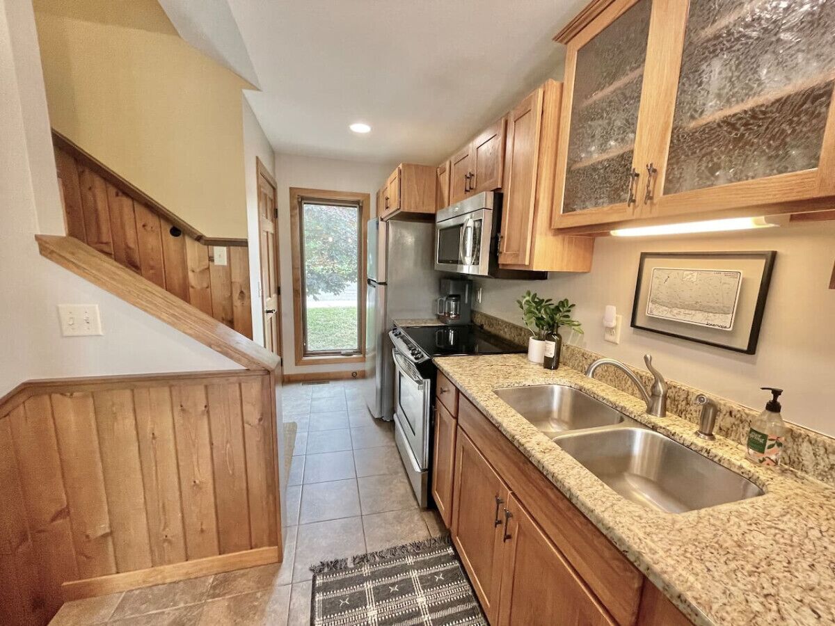 冰箱、微波炉、烤箱、炉灶