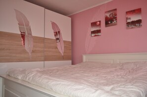 5 bedrooms, WiFi