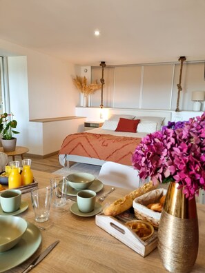 1 bedroom - L'échappée bretonne (bed and breakfast) (Plouider)