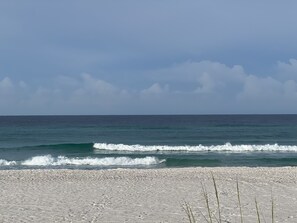 Beach nearby, sun loungers, beach towels