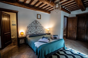 2 Schlafzimmer, Schreibtisch, kostenloses WLAN, Bettwäsche