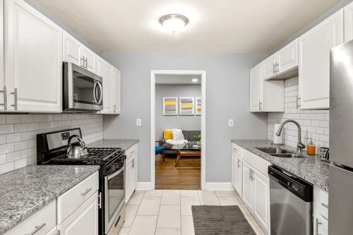 Large and Luxurious Modern Reno 10 min from DT ATL