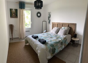 3 chambres, bureau, fer et planche à repasser, Wi-Fi gratuit