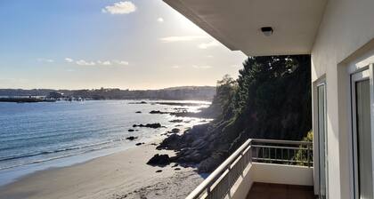 Villa in Sanxenxo on the beachfront, Barreiros