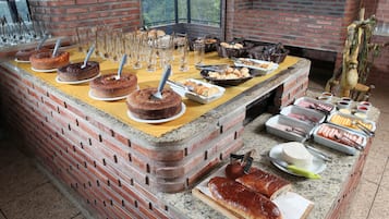 Free daily buffet breakfast
