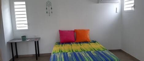 1 soveværelse, skrivebord, strygejern/strygebræt, gratis Wi-Fi