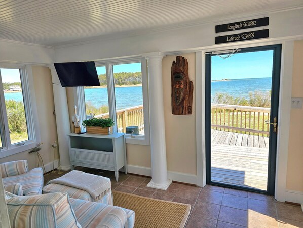 Smart TV, DVD player