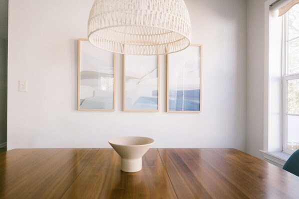 Interior - Spacious Midtown Cottage: 10min to Beach+ King Bed (Wilmington)