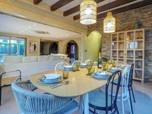 Dining - Villa Nirvana by Hello Homes Sitges (Sitges)
