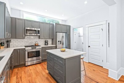 Historic Craftsman Walking Distance Best of ATL