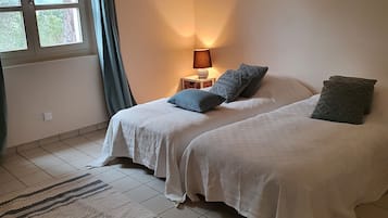 2 Schlafzimmer, Bügeleisen/Bügelbrett, Reisekinderbett, WLAN