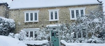 Quintessential Cottage near Bath, from 1650’s