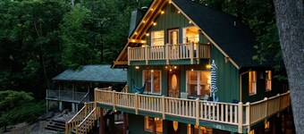 Sweet Summer at Chimney Rock + Lake Lure
