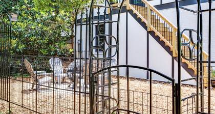 The Rose Garden Retreat - NC State /Cameron Village/PNC Park