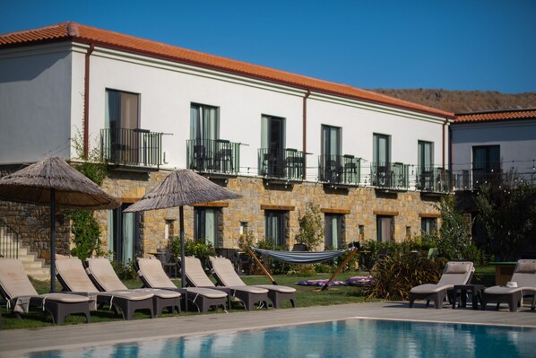 Piscina externa sazonal