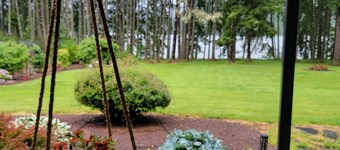 Lake front LAWN FLOOR of bi-level home.
bottom floor only. private entrance.