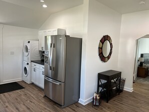 Interior - Clean & Cozy Family-Friendly Home Away From Home (Des Moines)
