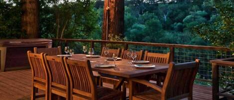 Outdoor dining