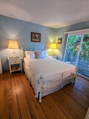 3 bedrooms, iron/ironing board, travel cot, free WiFi