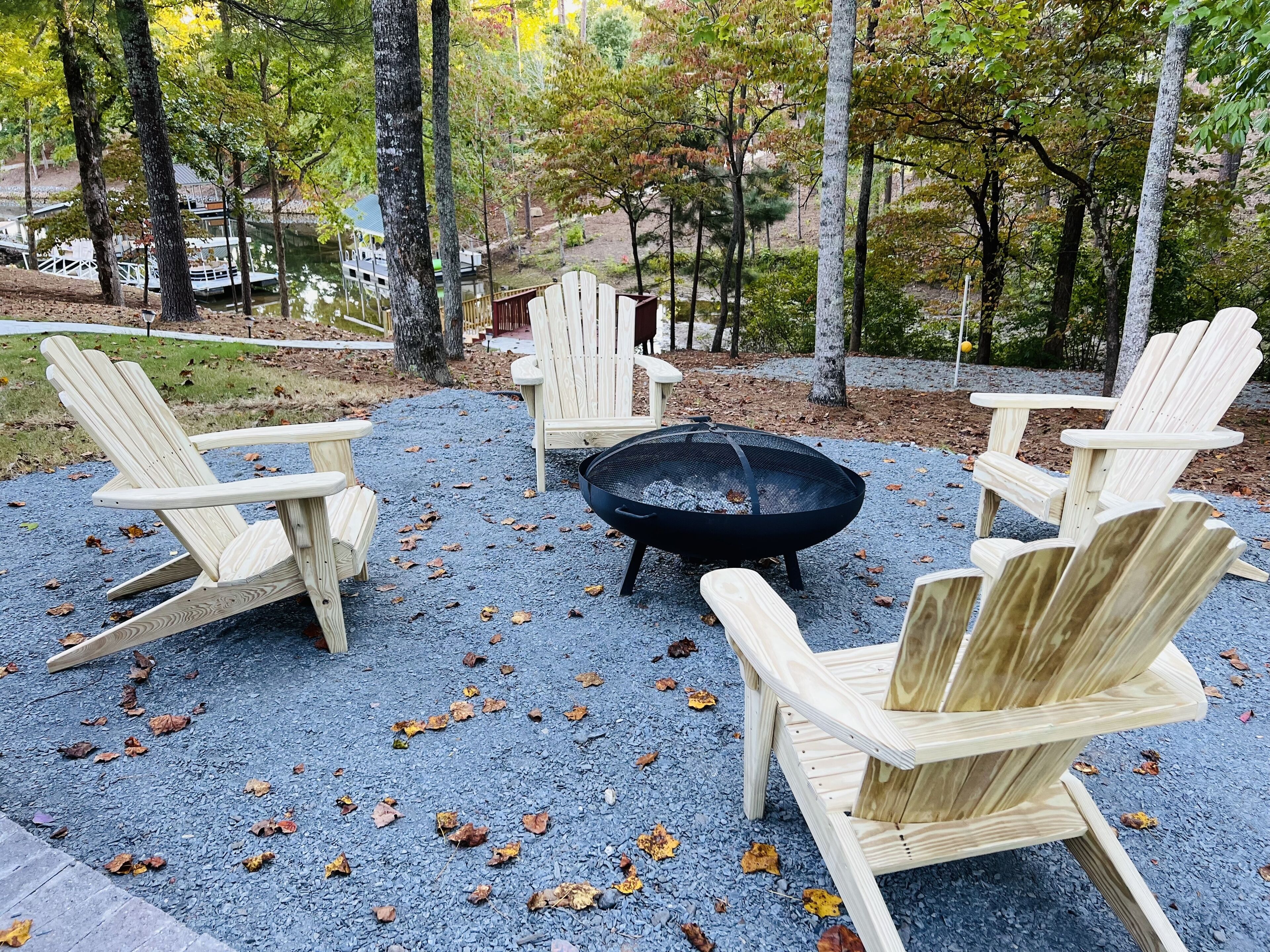 NEW - 20% Off A Private Clean Quiet Lakefront Home in Seneca, United States