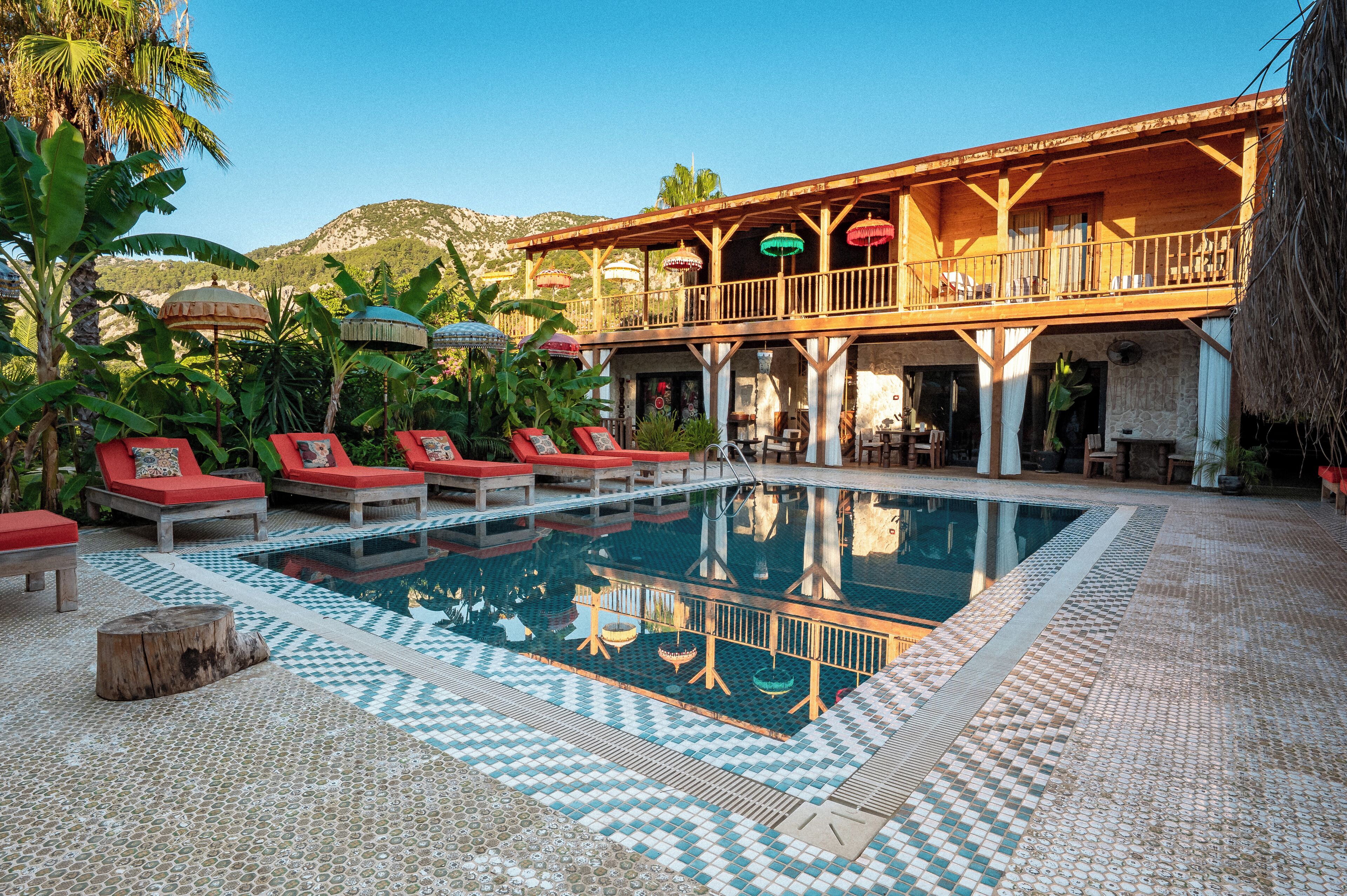 Vista frontal de la propiedad