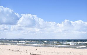 Beach nearby - 2 bedroom nice home in Pobierowo (Pobierowo)