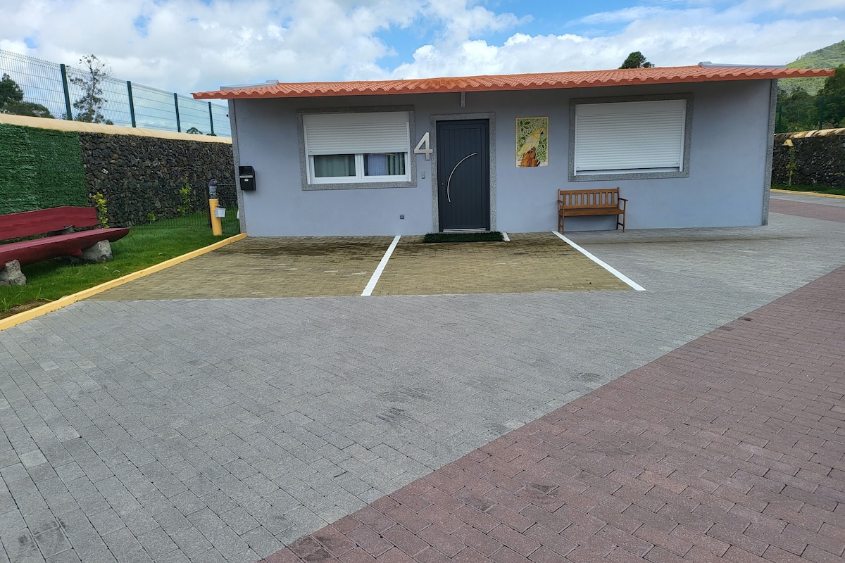 Standard Bungalow, Garden View | 2 bedrooms, Egyptian cotton sheets, premium bedding, Select Comfort beds