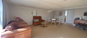 Extremely spacious apartment with amenities