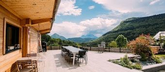 CHALET DE LA FOUGERE 15 PERS 180M2 BAUGES