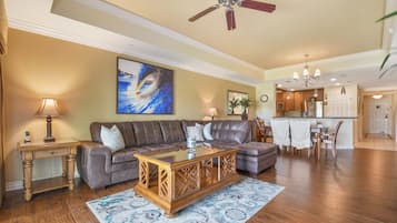 Smart-TV, bordtennis og bøker