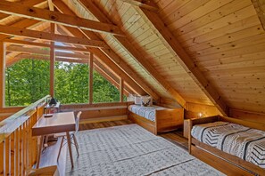 3 habitaciones, escritorio, tabla de planchar con plancha y wifi gratis 