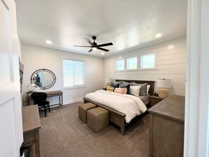 5 chambres, fer et planche à repasser, Wi-Fi gratuit, draps fournis