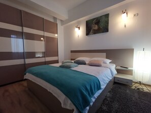 1 bedroom, WiFi - Beautiful view over Bucharest! (Bucharest)