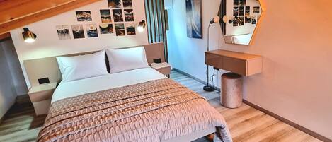 6 soverom, strykejern/-brett, wi-fi (inkludert) og sengetøy