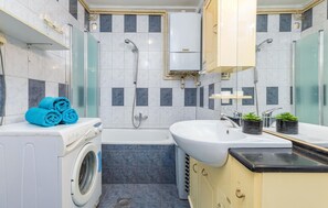 Bathtub, hair dryer