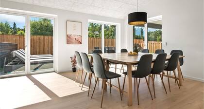 Gorgeous home in Ebeltoft with sauna