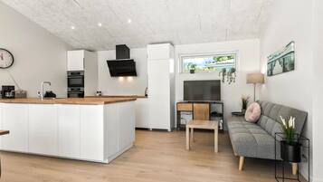 Télévision, table de tennis de table