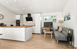 電視、乒乓球設施