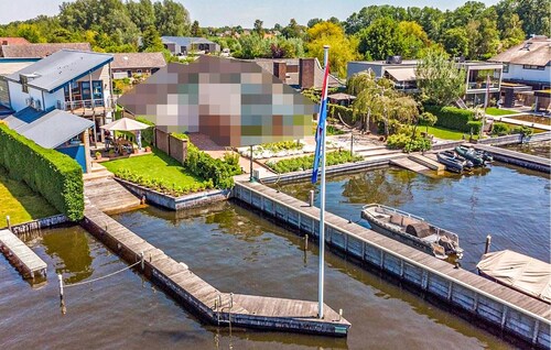 Nice home in Breukeleveen with WiFi