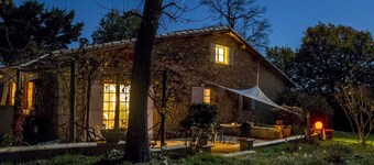 Chambres d'hôtes, Stella - Quiet former sheepfold with swimming pool and panoramic view