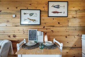 Interior - Montana cozy cabin with million $ views of Flathead Valley, 30 miles to Glacier (Kalispell)