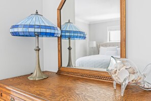 3 bedrooms, WiFi - New To Market Farm House in Water Mill (Water Mill)