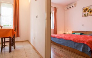 2 slaapkamers, reisbedje, gratis wifi, beddengoed