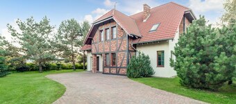 Pet friendly home in Wygon with kitchen