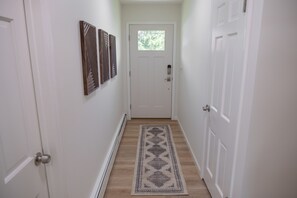 Interior - Luxe Waterfront Retreat w/ Infrared Sauna & Red Light. Near New Paltz (wallkill)