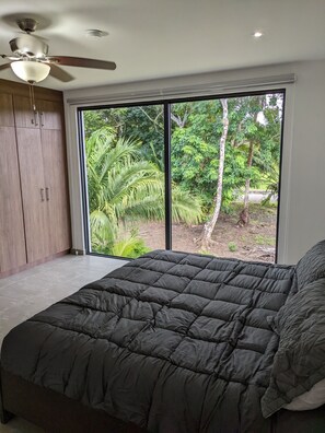 6 dormitorios, escritorio, wifi gratis y ropa de cama
