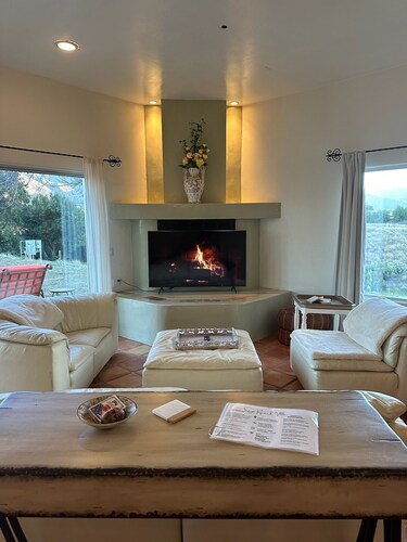 OJAI’S SAGE RANCH VILLA