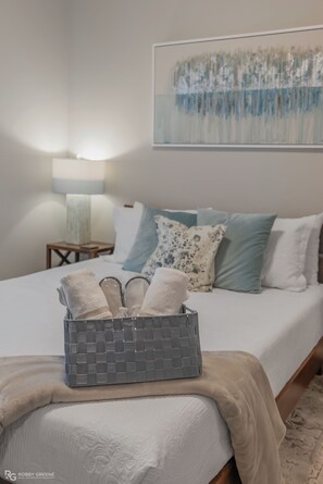 4 Schlafzimmer, Schreibtisch, Bügeleisen/Bügelbrett, kostenloses WLAN