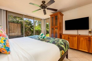 3 bedrooms, desk, iron/ironing board, travel crib